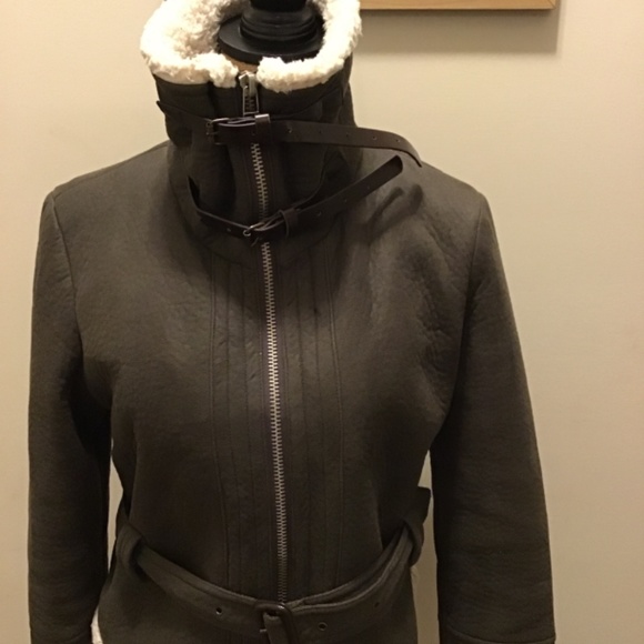 FOREVER 21 GREAT CONDITION, BOMBER JACKET, SIZE MEDIUM, SEE PICTURES - Picture 5 of 5